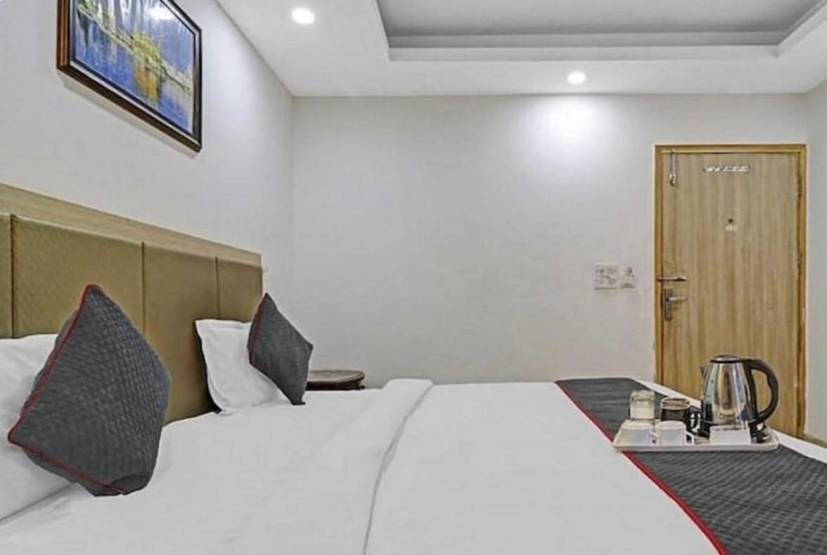 Hotel Royal Aman Delhi Airport