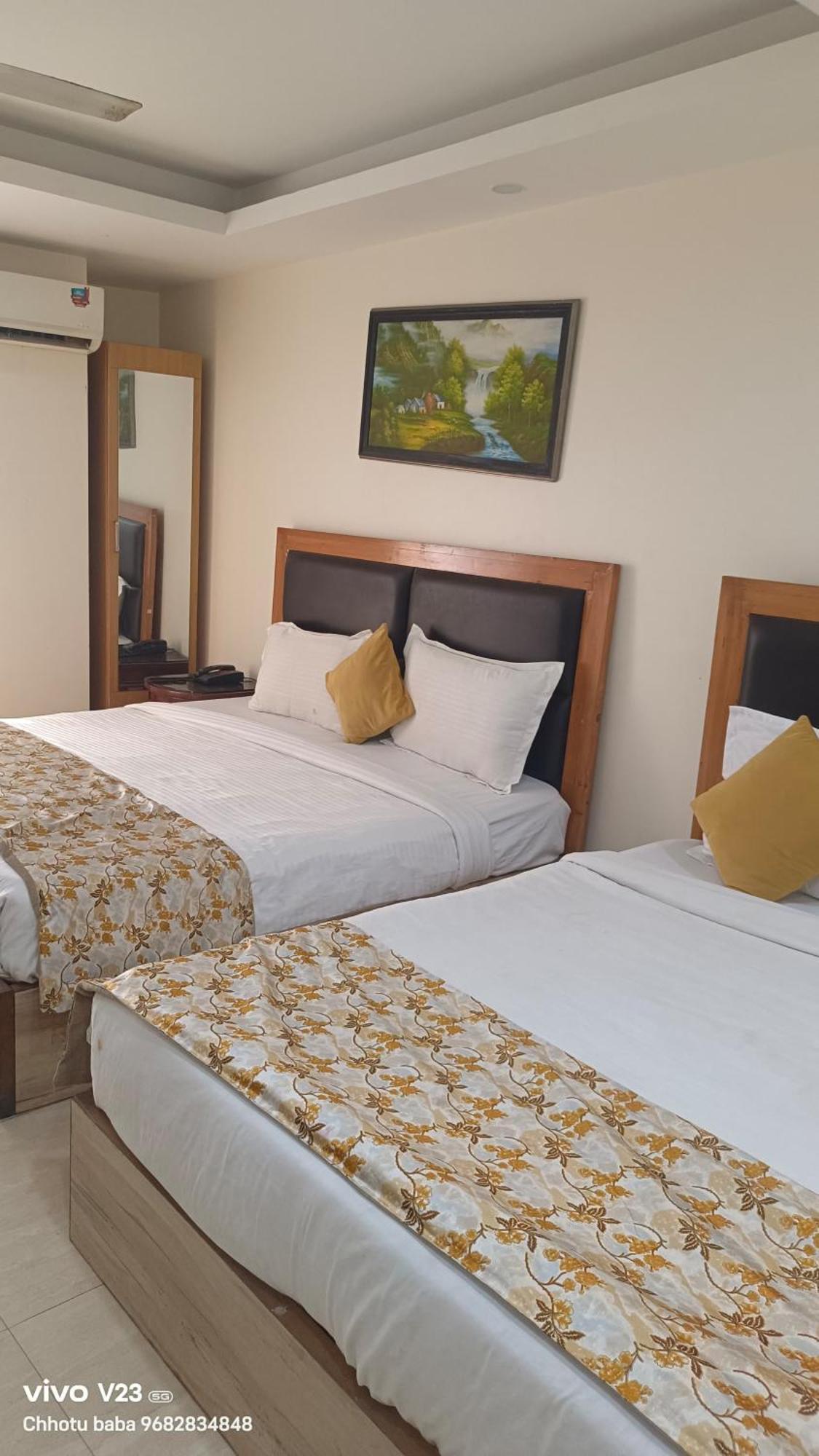 Royal Aman Delhi Airport 3* New Delhi
